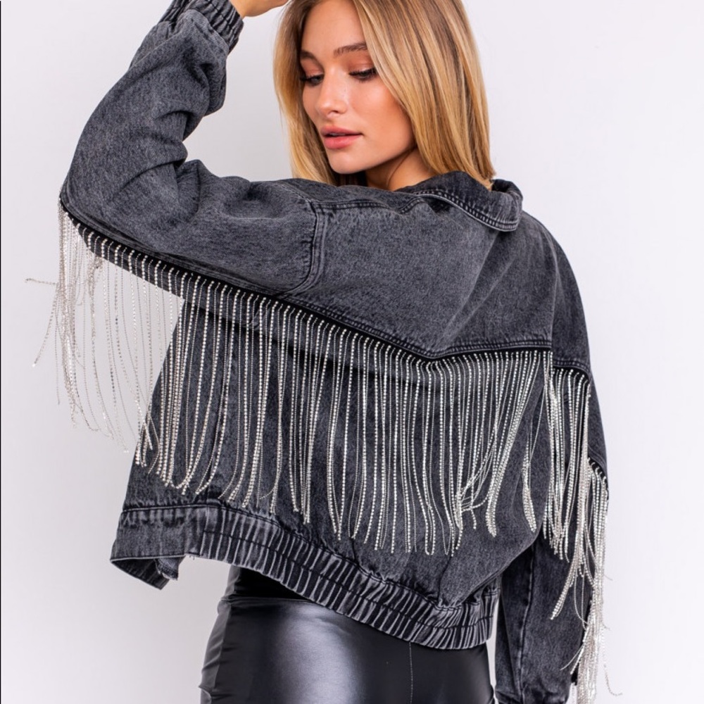 🚨LAST SMALL EVER🚨Last Call Rhinestone Fringe Denim Jacket - Picture 4 of 16